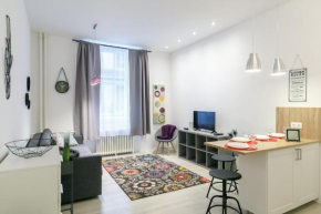 ELLA Apartment